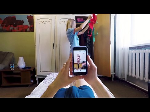 ❤️ Stepsister għamel lil ħuha jiġbor eżatt qabel ma daħlet id-dar Vidjo porn fil-porn mt.masseffect1.ru ❌