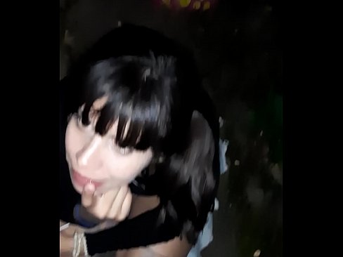 ❤️ Fit-triq pene minfuħ bi skambju għal kandju Vidjo porn fil-porn mt.masseffect1.ru ❌