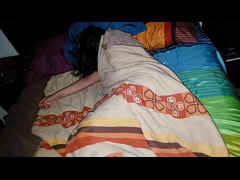 ❤️ Stepson jgħajjar lill-mara żagħżugħa tiegħu waqt li torqod. Vidjo porn fil-porn mt.masseffect1.ru ❌